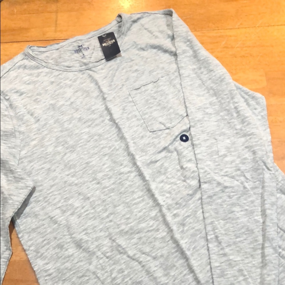 Hollister Long Sleeve Crew Neck Grey